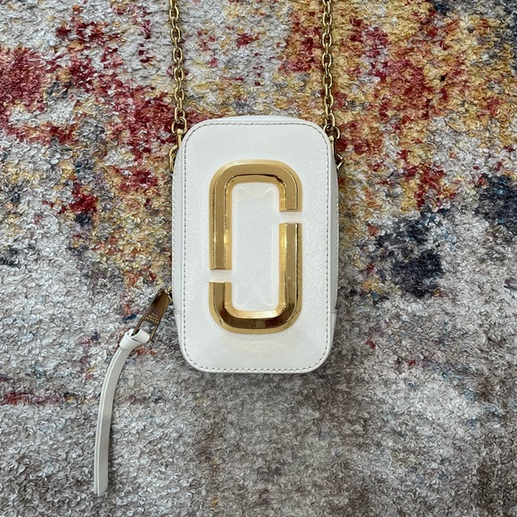 Marc Jacobs Leather Hotshot Crossbody Bag - Picture 3 of 8